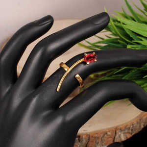 925แหวนเงินสเตอร์ลิงสไตล์วินเทจพร้อมโกเมนสีแดงธรรมชาติน่ารักเครื่องประดับอัญมณีชุบโรเดียม - Product Image 4