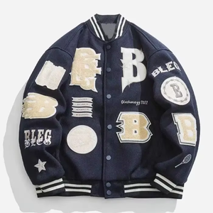 Veste universitaire à col montant avec logo personnalisé et motif lettres, en polyester/coton, pour homme/femme, style streetwear automne, fabriquée par un fabricant OEM - Product Image 5