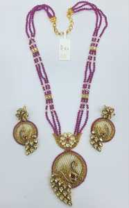 Ensemble de bijoux de mode pour femmes gracieuses collier pendentif Kundan avec boucles d'oreilles en pierres vertes pour Sarees Lehengas tenues de fête - Product Image 4