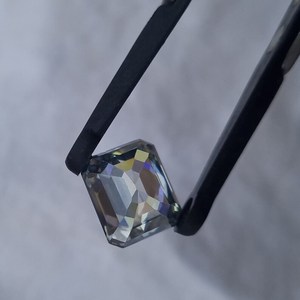 5,71 Ct corte esmeralda moissanita diamante gris moissanita diamante VVS claridad fabricación para colgante de moissanita y joyería personalizada - Product Image 2