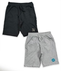 Pantalones cortos elásticos para niños, diseñados para mantenerse al día con los días activos, lo suficientemente duraderos y suaves para descansar también - Product Image 1