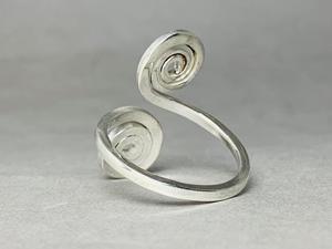 Mode minimaliste Double bobine spirale en argent Sterling cadeau de fête de mariage anneaux délicats unisexe bijoux faits à la main - Product Image 4