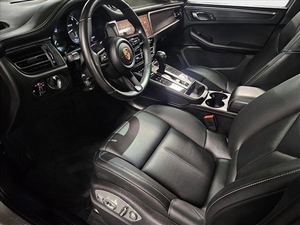 Transmisión automática de 7 velocidades 2024 Porshe Macan GTS usada muy limpia - Product Image 6