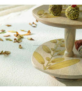 ARTESANÍA DE LUJO Bandejas para servir Soporte de pastel superior de madera con diseño de base metálica Mesa decorativa a precio razonable - Product Image 6