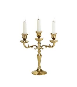 Hermosos candelabros de metal hechos a mano para bodas en la iglesia adecuados para la iluminación del altar y decoraciones florales interiores - Product Image 3