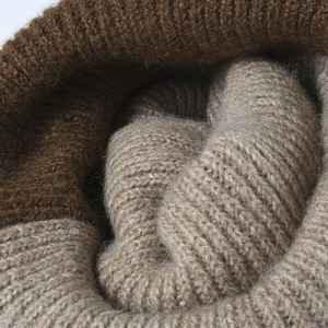 Meilleures ventes en gros Nouveaux bonnets tricotés unisexes sans revers, légers et ajustables, avec logo personnalisé imprimé, 100% acrylique, hiver 2025 - Product Image 2