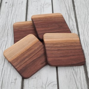 Sous-verre en bois de noyer de style unique de forme carrée pour la maison et l'hôtel Sous-verres de service de tasse à thé et à café de table - Product Image 1