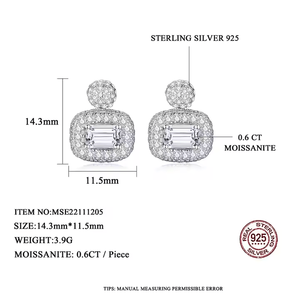 Boucles d'oreilles en moissanite taille émeraude 1,2 ct - Bijoux élégants et luxueux - Product Image 6