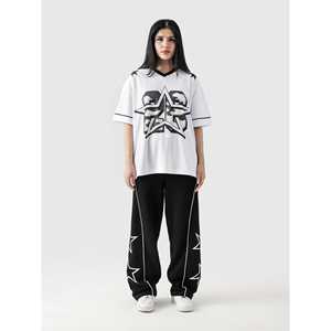 Maillot de basket-ball Star en polyester à manches courtes avec logo brodé et impression par sublimation, ensemble de maillots de football en taille XL avec motif numéroté - Product Image 3