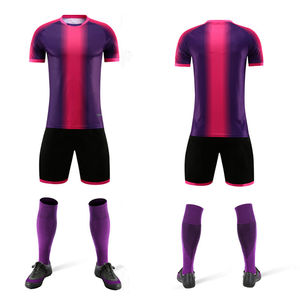 Tenue de football écologique personnalisée, maillot de sport contrasté, designs de maillots de football, uniforme de football - Product Image 1