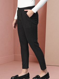 Pantalon décontracté confortable pour femmes, coupe régulière, en coton noir slub, pour le quotidien, le bureau, les voyages, tissu doux et respirant - Product Image 3