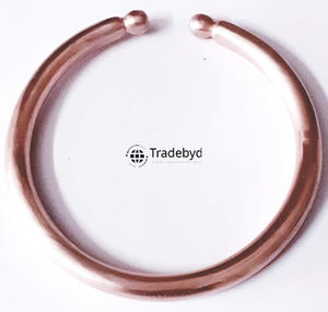 Bracelets en cuivre finition antique unisexe de qualité supérieure, style tendance, sertissage à bélière, plusieurs tailles pour collection ou cadeau par Tradebyd - Product Image 1