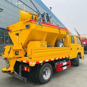 Camion de déneigement JMC double cabine 3m3 avec épandeur de sel, lame de déneigement optionnelle de 2m et brosse à neige pour l'entretien routier hivernal - Product Image 2