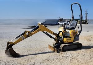 Miniexcavadora GEHL M08 2017 Económica y de Alto Rendimiento para Movimiento de Tierras, en Venta con Envío - Product Image 4