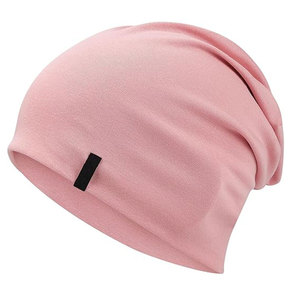 Gorros personalizados de primera calidad al por mayor con tejido de punto suave, ropa de invierno perfecta que ofrece ofertas a granel y una elegante etiqueta personalizada - Product Image 3