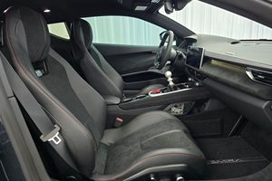 Lottuss Emira V6 First Edition 2024 Gasolina, Bajo Kilometraje - Product Image 5