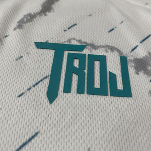 เสื้อฟุตบอลสำหรับผู้ชายเสื้อฟุตบอลแบบย้อนยุคระบายอากาศได้ดีเสื้อทีมฟุตบอลออกแบบได้ตามต้องการ - Product Image 5