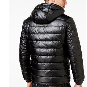 Chaqueta acolchada resistente para hombre, diseñada para brindar calor duradero, integridad estructural y rendimiento confiable en invierno. - Product Image 4