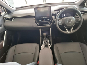 Voiture d'occasion de qualité à prix abordable, Toyota Corolla 1.8 XR Hybride Automatique 2026, conduite à droite - Product Image 5