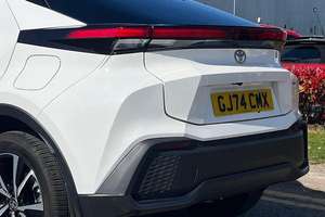 Toyota C-HR SUV 2024 Nouveau Coupé R17 Hybride Électrique Essence Options de carburant Boîte de vitesses automatique manuelle Direction à gauche Traction avant Traction intégrale Léger - Product Image 6