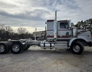 Meilleur!! Tracteur routier diesel haute puissance 6x4 avec cabine couchette pour le transport longue distance continu - Product Image 3
