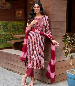 Tela de algodón de tendencia Salwar Kameez para mujer, trajes étnicos paquistaníes indios elegantes para fiesta de boda y funciones de compromiso - Product Image 1