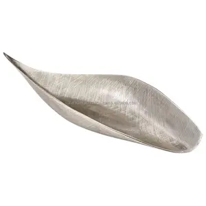 Bandeja Decorativa Moderna de Metal, Diseño Martillado a Mano con Agarre Dorado, Modelo ZE-3150T para Diseñadores de Interiores, Impermeable, Degradable, para Bodas - Product Image 4