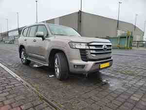 VENTAS RÁPIDAS DE TOYOTA LAND-CRUISER 300 GXR SUV <span class=keywords><strong>XTREME</strong></span> Edition USADO - Product Image 3