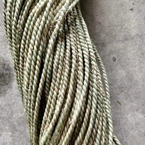 Bao Tram Anh Company fournit de l'artisanat vietnamien, des techniques rugueuses, carex torsadé, des prix bon marché. - Product Image 3