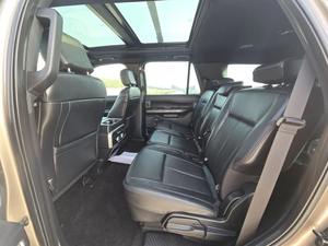 2019 Forddds Expeditionnn XLT GCC Premium d'occasion Premium avec direction à gauche et sièges en cuir Saisonnier Sales Rush - Product Image 4