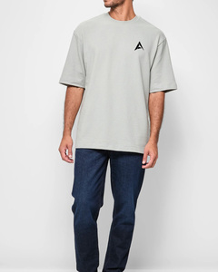 Camiseta de tela Premium de algodón suave 100% de gran tamaño para hombre con estilo de aspecto moderno con logotipo personalizado e impresión Digital - Product Image 5