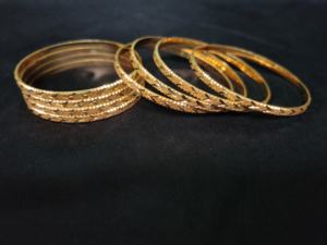 Super offres Bracelets avec 22 CT or métal fait de forme ronde derniers bracelets conçus à vendre par les exportateurs - Product Image 2