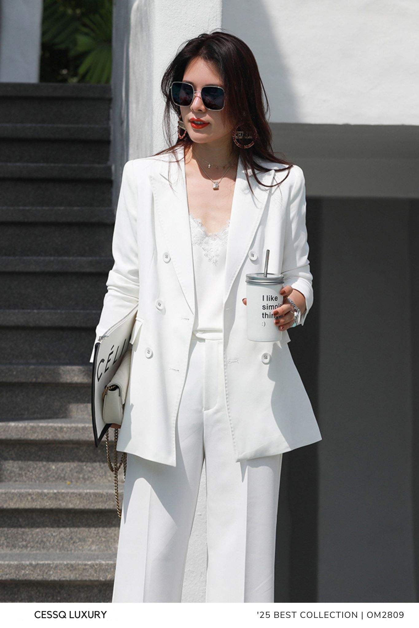 สีขาวบริสุทธิ์