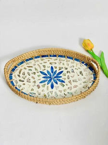 Plateau en rotin avec détails en coquillages nacrés et nacre pour la décoration de la maison, la mise en place de la table et l'organisation - Product Image 3