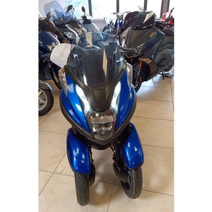 Motocyclettes de course TRICITY 155, produit haute performance - Product Image 2