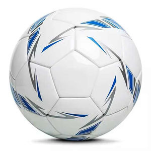 Ballon de football d'entraînement pour adultes de haute qualité, personnalisable, style classique, logo imprimé OEM ODM, cuir PU léger, utilisation en équipe - Product Image 3