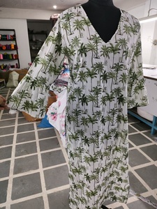 Vestido Maxi de Mujer con Estampado de Palmeras Tropicales, Diseño Bohemio, Brillante, para Verano, Vestido Largo para Playa - Product Image 3