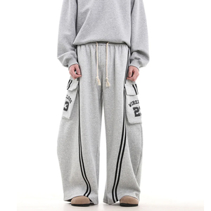 Pantalones de chándal de pierna ancha a rayas laterales personalizados bolsillos Cargo pantalones de correr estampados de algodón transpirable para hombres ropa de calle moda hombres - Product Image 2