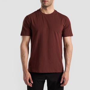 T-shirt homme coupe classique de haute qualité, en tissu doux provenant de fournisseurs de premier plan pour un confort supérieur - Product Image 1