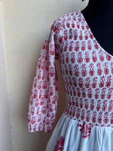 Main Bloc Imprimé 100% Coton Indien Robe Longue Tuniques Robe avec Brodé Style Décontracté et Décorations - Product Image 5