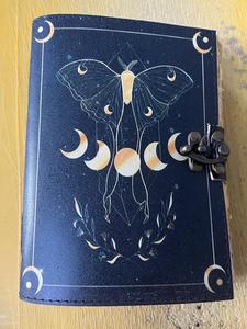 Diarios de cuero impresos digitalmente a medida con Árbol de la vida y fases de la luna ideales para reventa por tiendas de revistas - Product Image 3