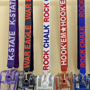 Lampe et accessoires en nickel gravés sur mesure pour la décoration de fête d'anniversaire - Product Image 1