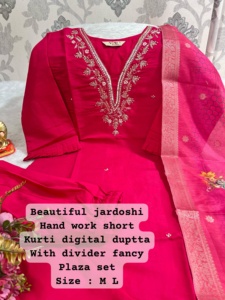 Muselina exclusiva de diseñador de calidad premium con pantalón Kurti y Dupatta de trabajo manual - Product Image 5