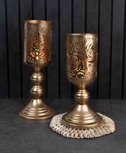 Candelabro y Soporte Decorativo de Metal Chapado en Oro Hecho a Mano, Logotipo Personalizado Navideño, Decoración de Alta Calidad para el Hogar y Bodas - Product Image 4