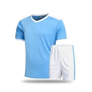Maillot de football en gros Maillot personnalisé Ensemble de maillots de football pour hommes en polyester uni et respirant Vêtements de football pour hommes - Product Image 2