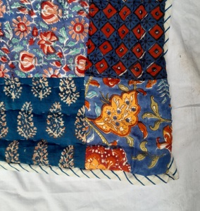 Couvertures en tissu patchwork imprimé de haute qualité, assorties, avec garnissage en coton, édredons de taille king, ensemble de couette chaude pour l'hiver - Product Image 2