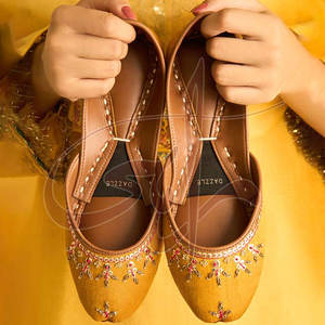 Hot Sale Cheap Price Women <b>Khussa</b> Bulk Quantity Handmade High Quality Anti-Slippery Genuine Leather Fashion Design - Product Image 2