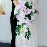 Bouquet de mariée goutte d'eau fait main en soie, roses artificielles, fleur à tenir pour la photographie de mariage et la décoration de fête