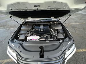 SUV d'occasion maintenant en vente ! 2022 LX600 Premiums Titres propres - Product Image 6