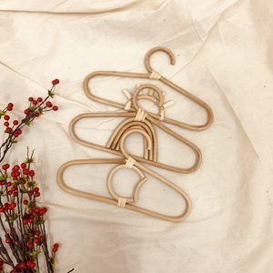Colgador de ropa de ratán para niños, decoración colgante para bebé, producto artesanal para el hogar, forma personalizada de Vietnam, 2023 - Product Image 2